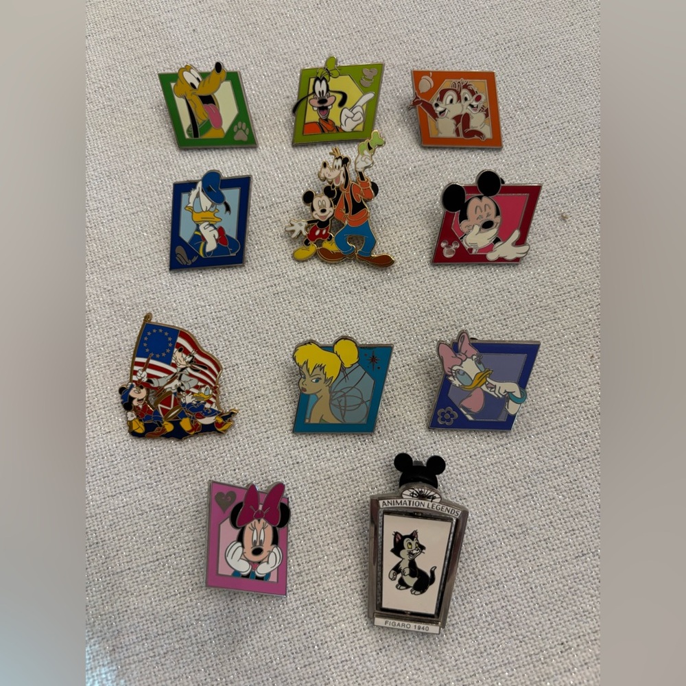 Walt Disney Character Pins